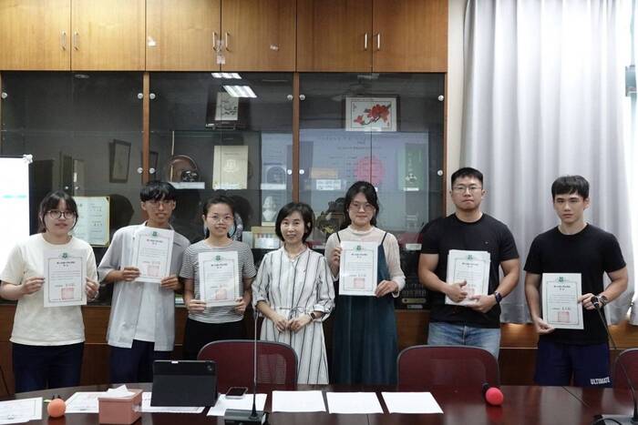 【1140605】法學院公開表揚113學年度第2學期高大法學院基礎學科會考績優參與同學圖片