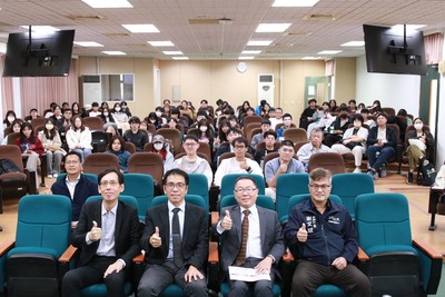 【1141212】行政院2025南方領袖教育學院專題演講系列-高雄大學場圖片