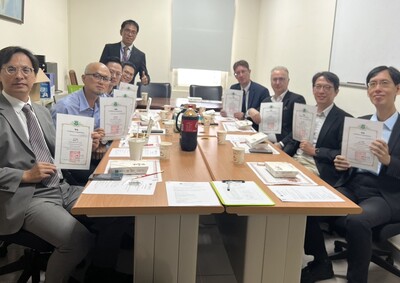 【CrimLaw2025年第2次中心會議-吳俊毅院長主持研究員授證儀式】圖片