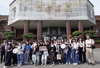 【1150504】高雄大學法學院師生參觀明陽中學圖片