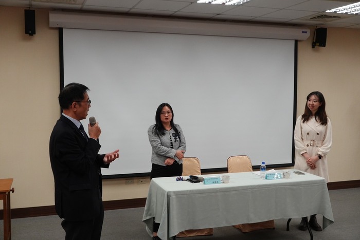 【1150112】高雄大學法學院師生參觀高雄少年及家事法院圖片