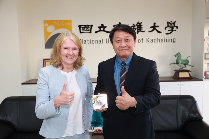 【1141105】德國漢堡司法機關暨台德法律人員協會代表團11月5日訪問國立高雄大學並舉行刑事訴訟法制交流座談會圖片